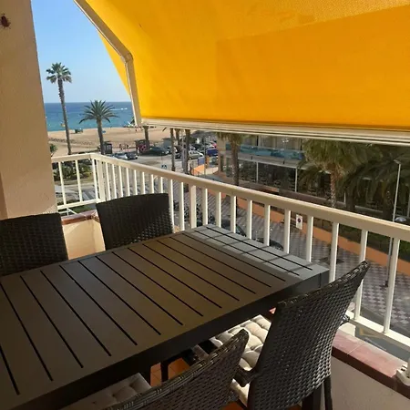 דירה Lujoso Piso Enfrente De Playa De Fenals, 2 Terrazas יורט דה מאר